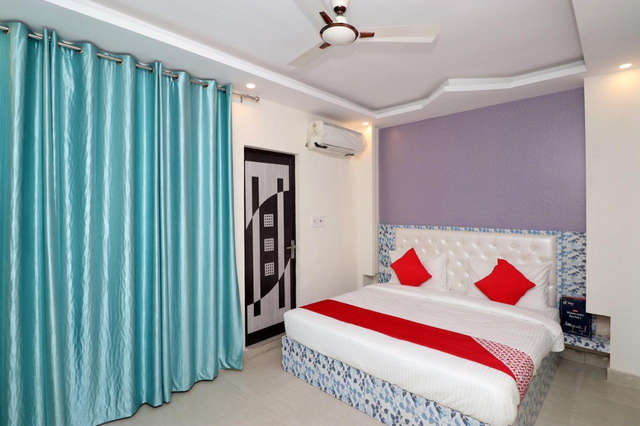 Oyo 25130 Hotel Royal Inn Νέο Δελχί Εξωτερικό φωτογραφία