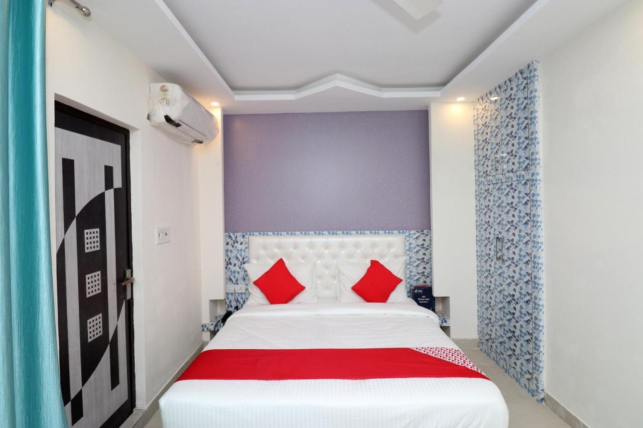 Oyo 25130 Hotel Royal Inn Νέο Δελχί Εξωτερικό φωτογραφία