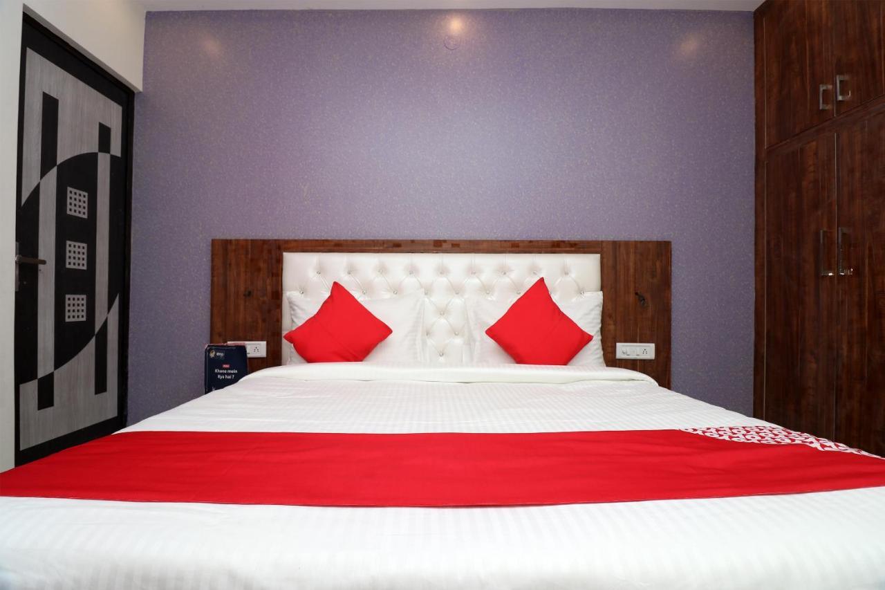Oyo 25130 Hotel Royal Inn Νέο Δελχί Εξωτερικό φωτογραφία