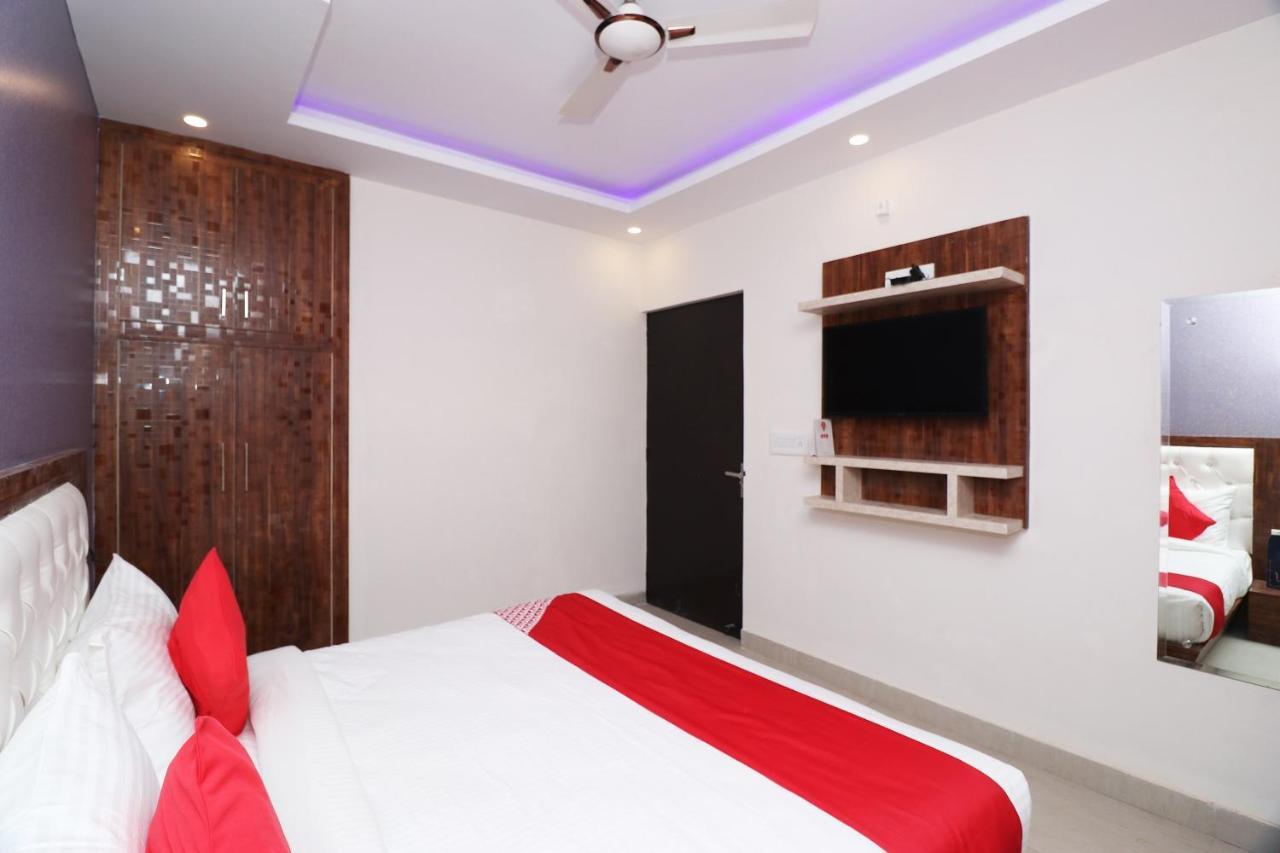 Oyo 25130 Hotel Royal Inn Νέο Δελχί Εξωτερικό φωτογραφία